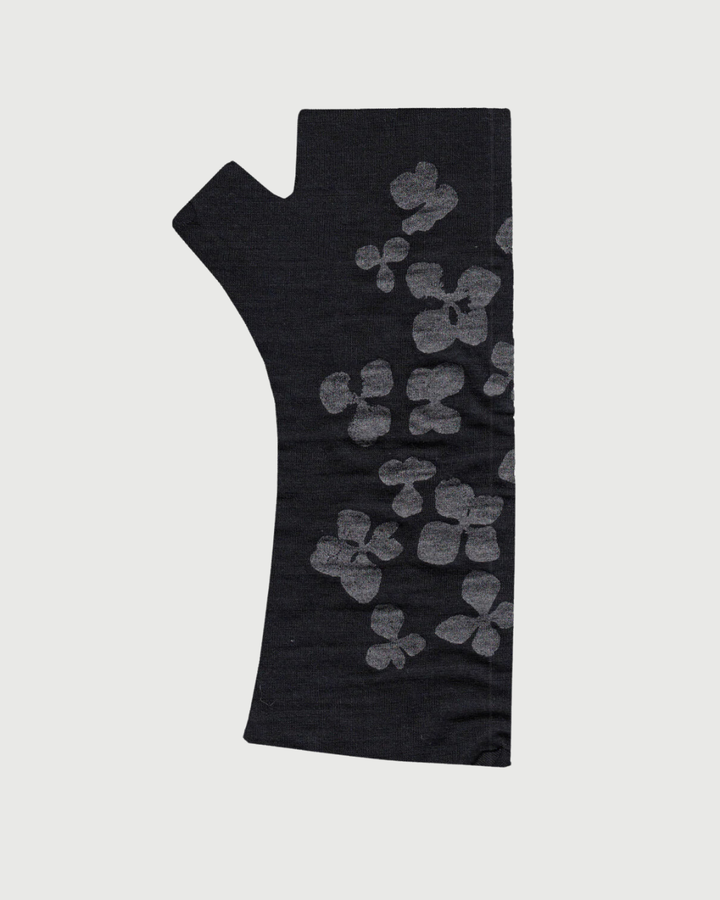 Kate Watts Hydrangea Print Glove