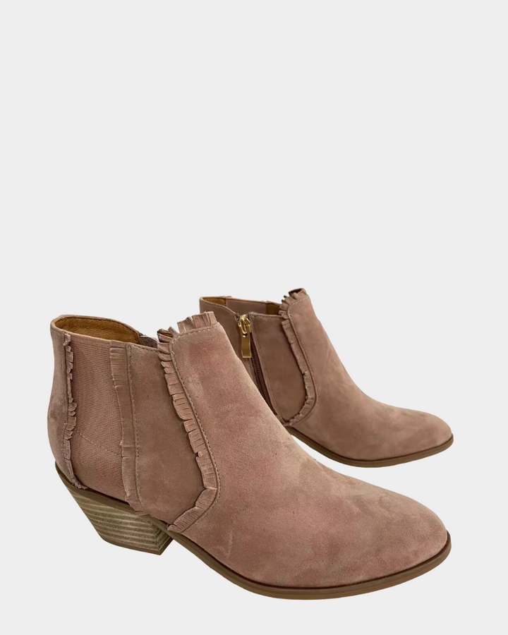 Chrissie Dame Boots