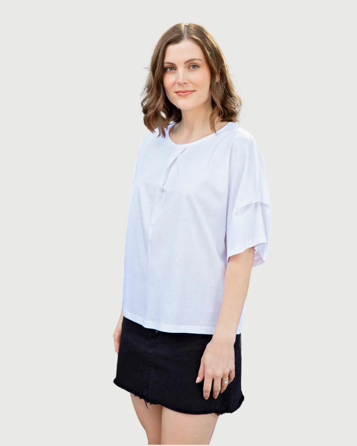 white on black pleat sleeve tee