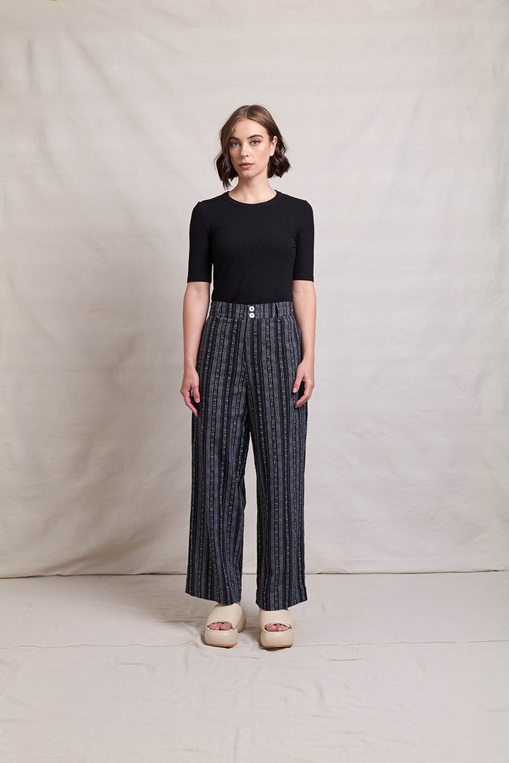 Neris Noah Tee