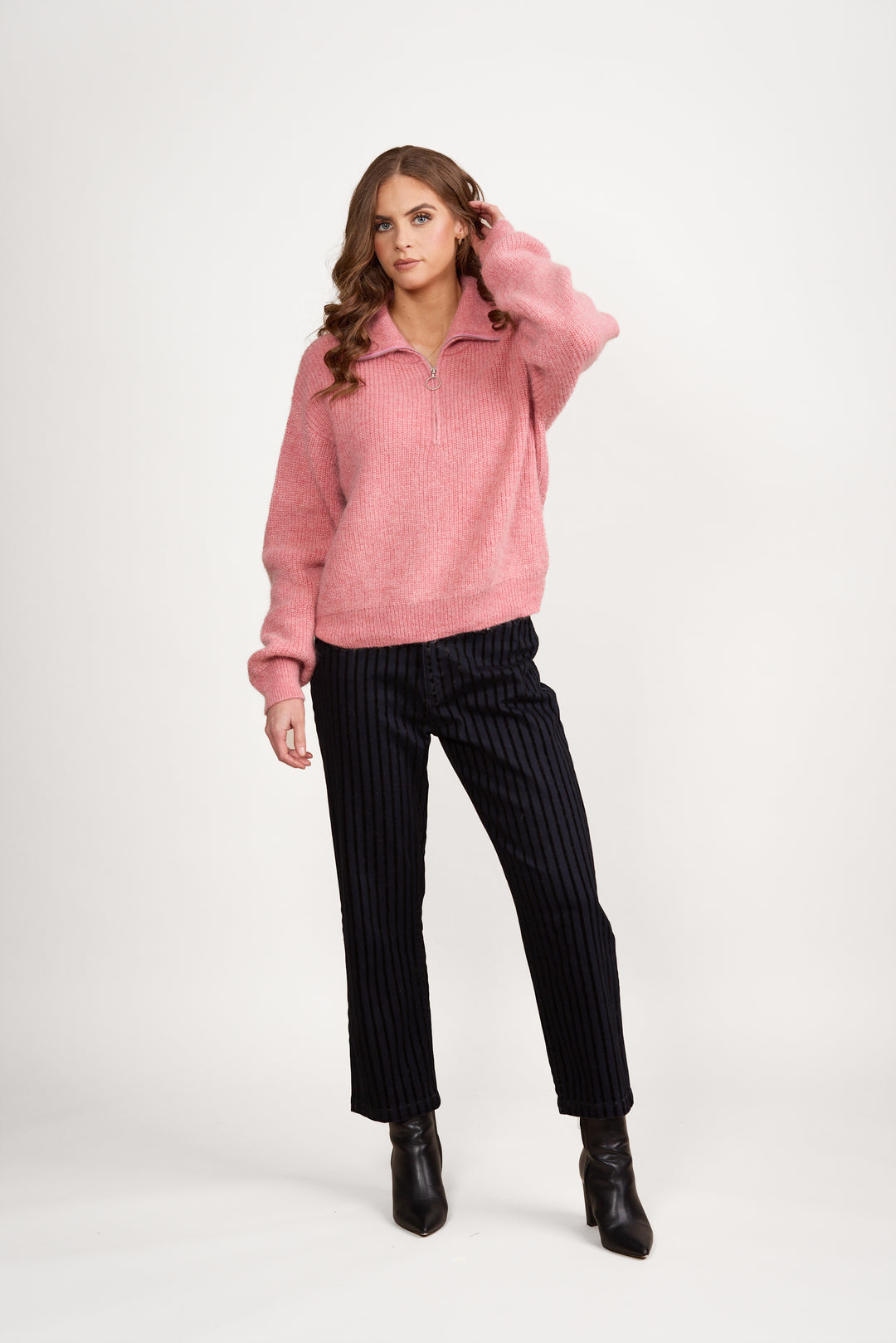 Vassalli Relaxed Fit Half Zip Sweater with Collar