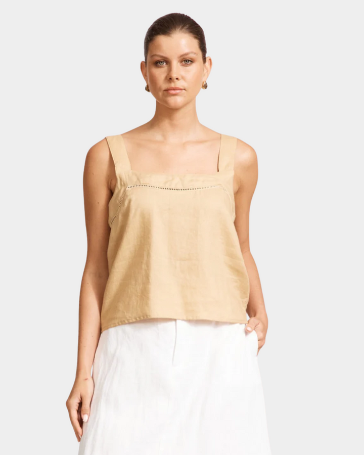Eb & Ive Miramar Tank