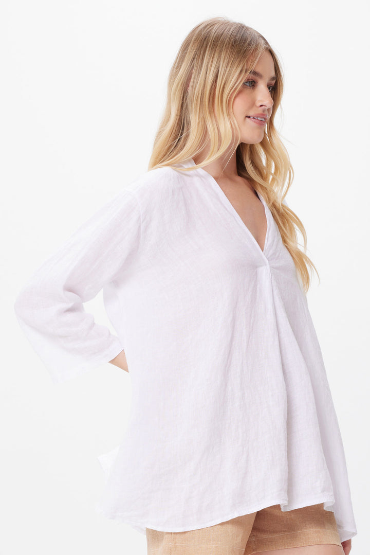 Suzy D Sandi Linen Kimono Sleeve Swing Top