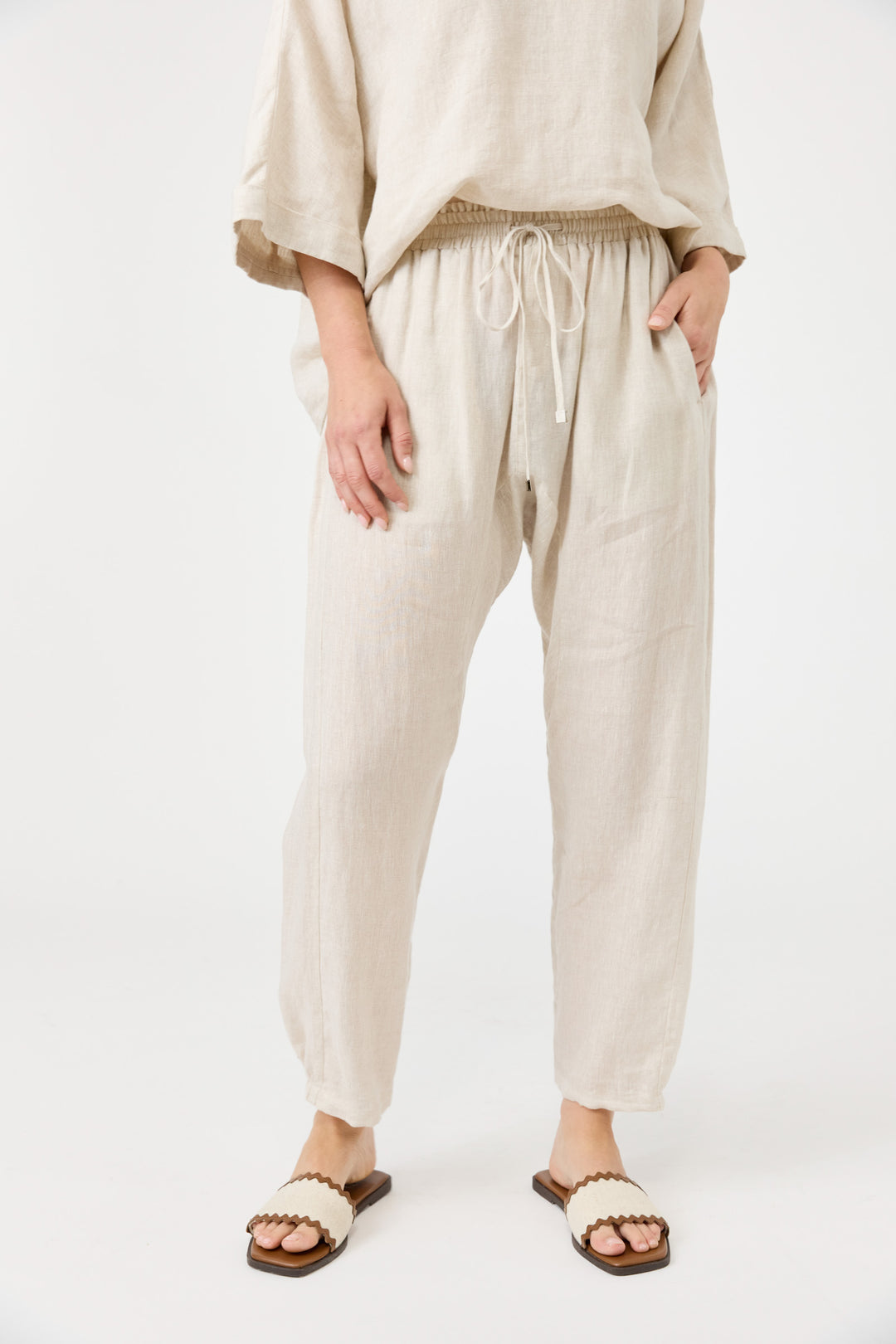 eb &amp; ive Studio Relaxed Pant