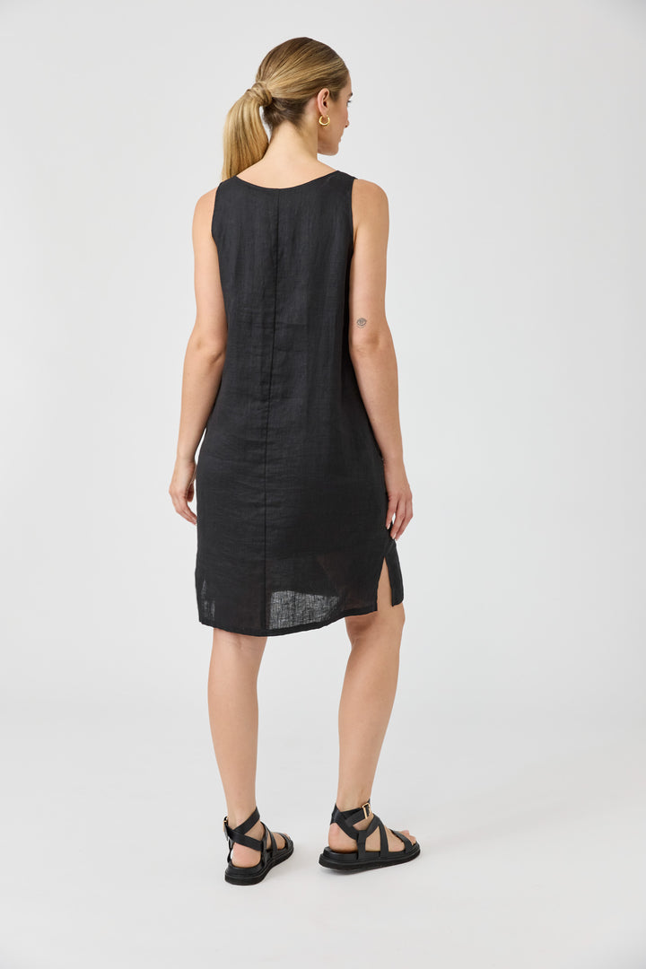 eb &amp; ive Studio Midi Dress