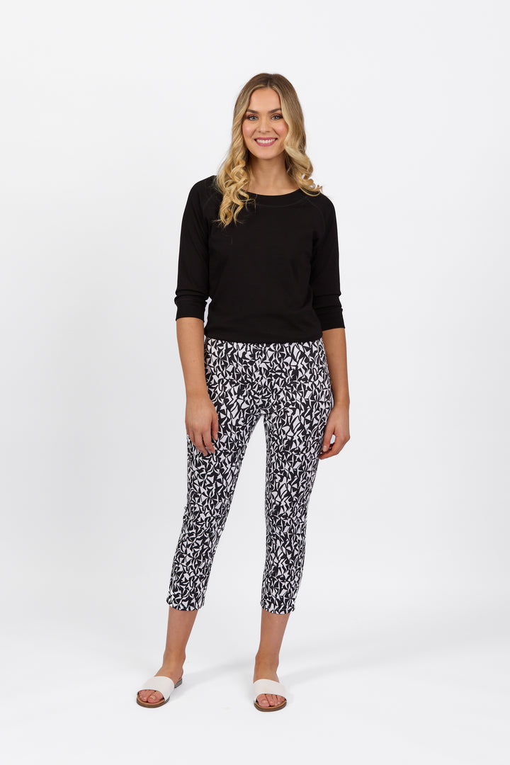 Vassalli printed skinny leg 7/8 lightweight pull on Pant