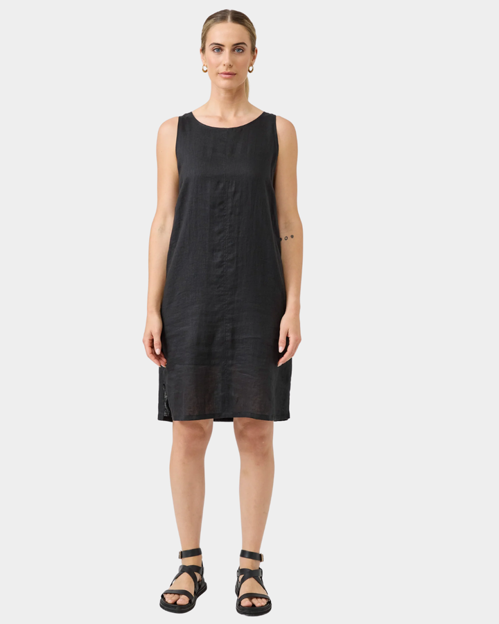 eb &amp; ive Studio Midi Dress