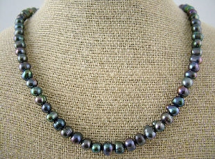 Kiwicraft Freshwater Pearl Necklace