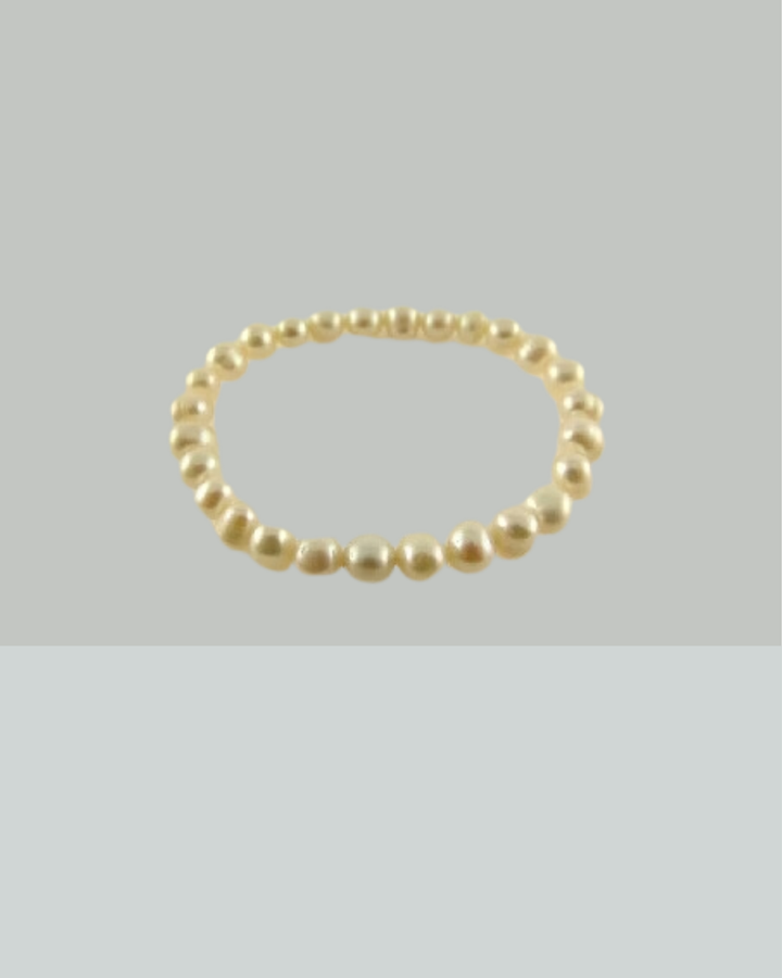 Kiwicraft Pearl Bracelet