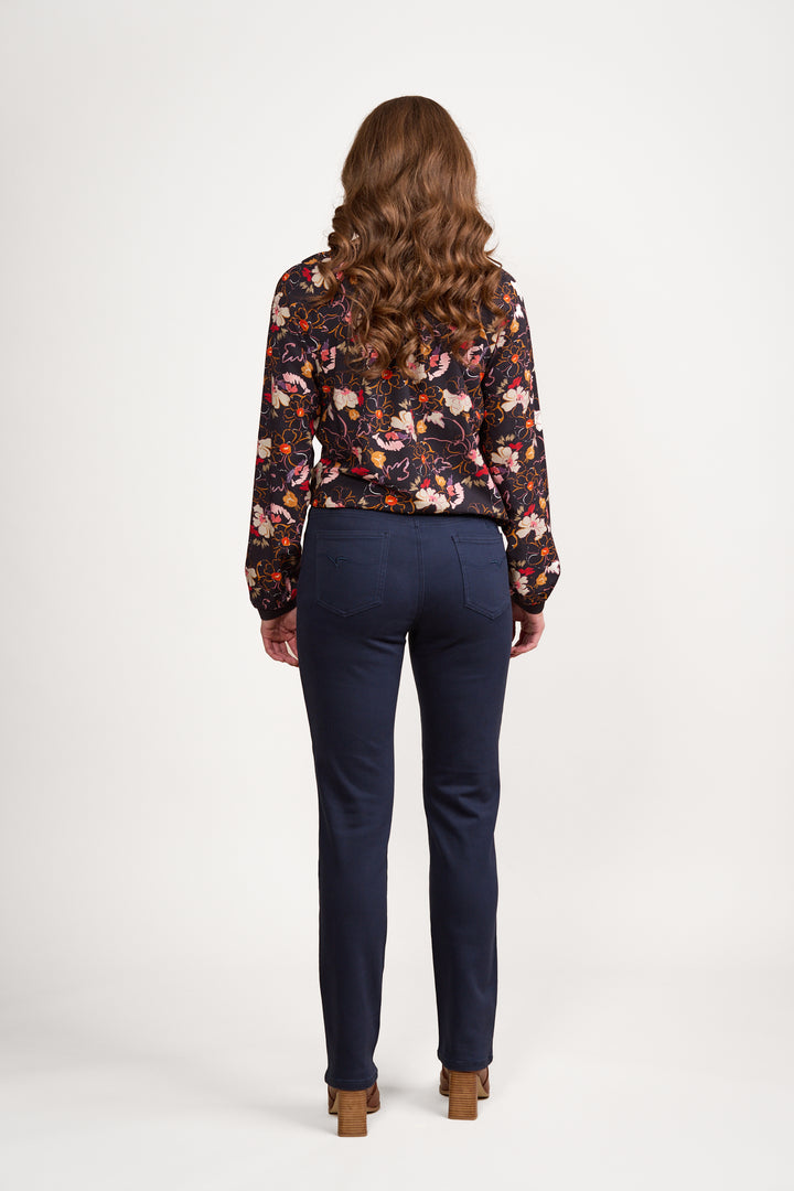 Vassalli Slim Knit Jean