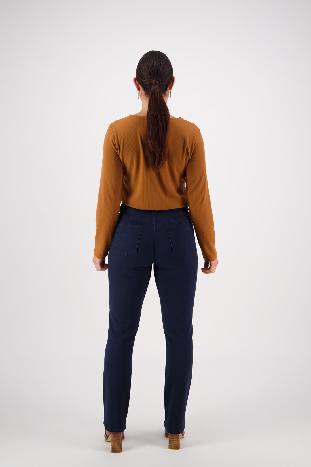 Vassalli Slim Leg Knit Jean