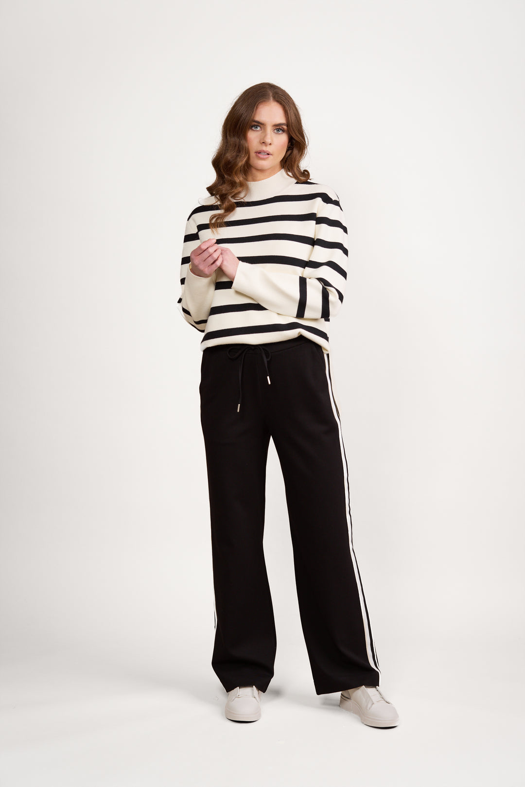 Vassalli Wide Leg Full Length Pant with Stripe Panel