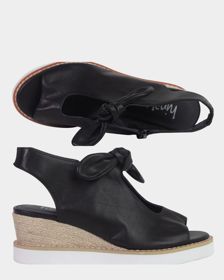 Hinako Mossman Black Wedge