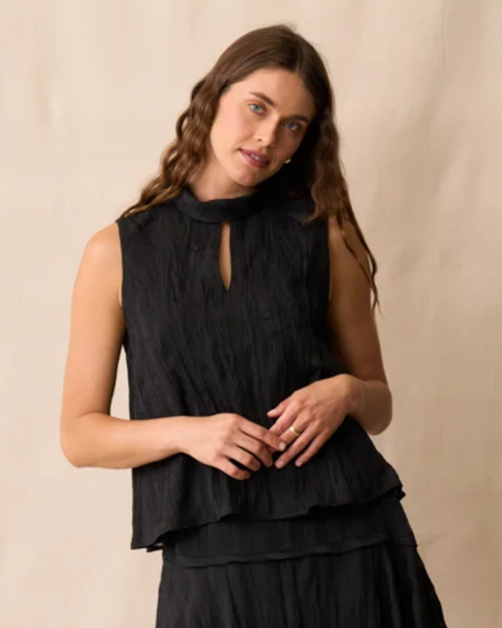 Neris Art House Top