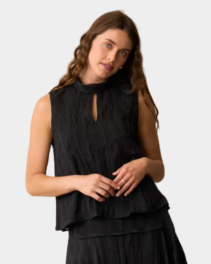 Neris Art House Top