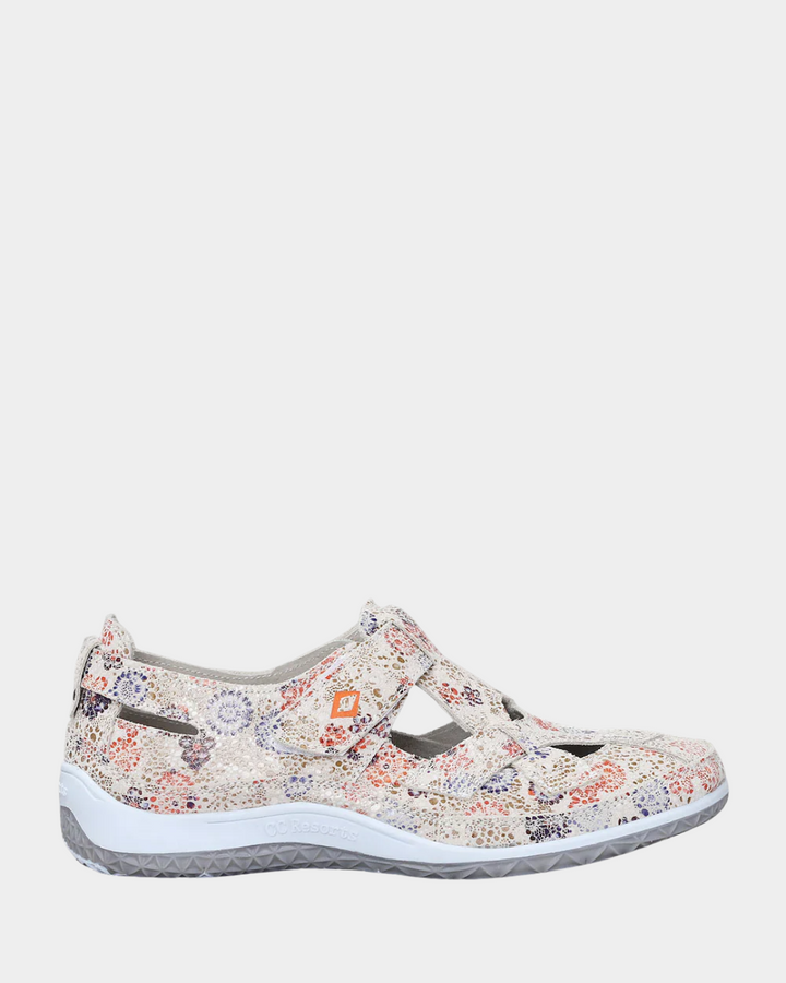 CC Resorts Jackie Sneaker