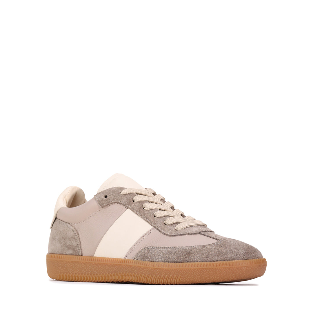 EOS Antigo Sneaker