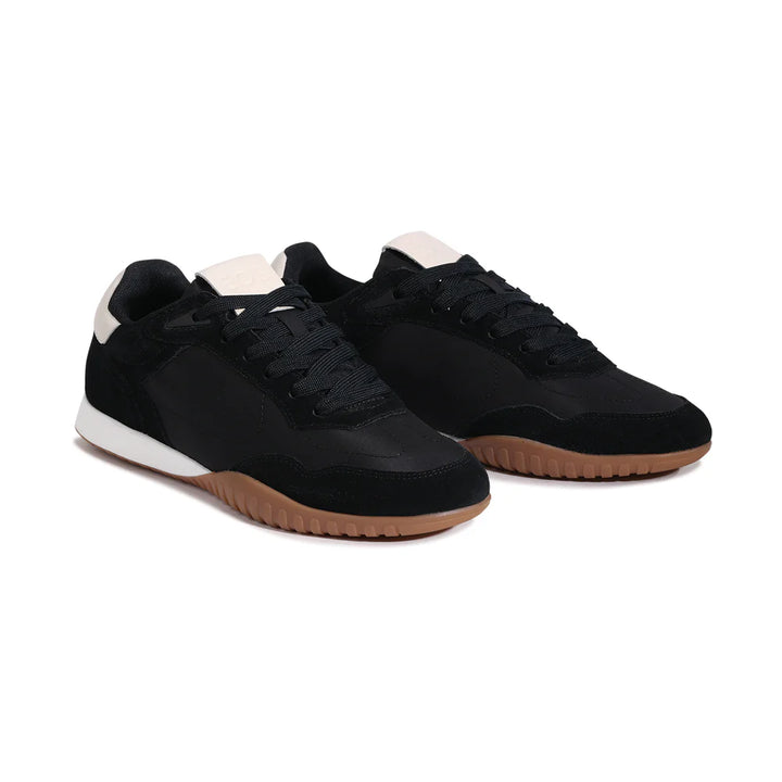 Eos Glide Sneaker - Black