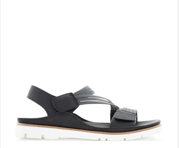 VS Treads Yurra Sandal