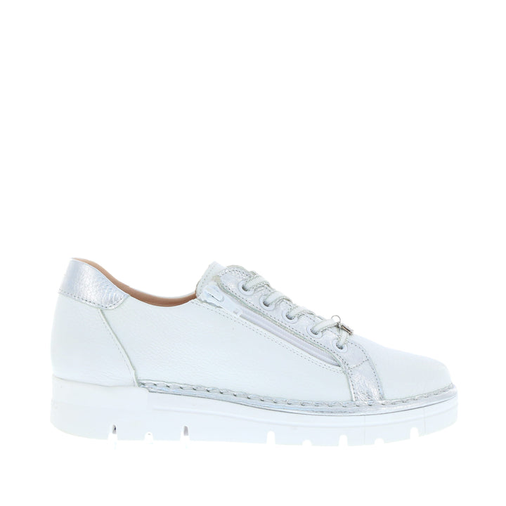 Jose Saenz Sneakers