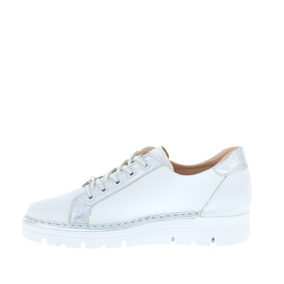 Jose Saenz Sneakers