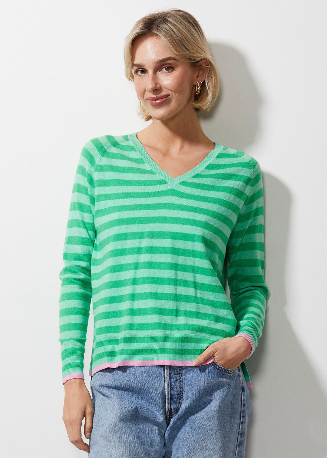 Zaket & Plover Essential Stripe V Neck