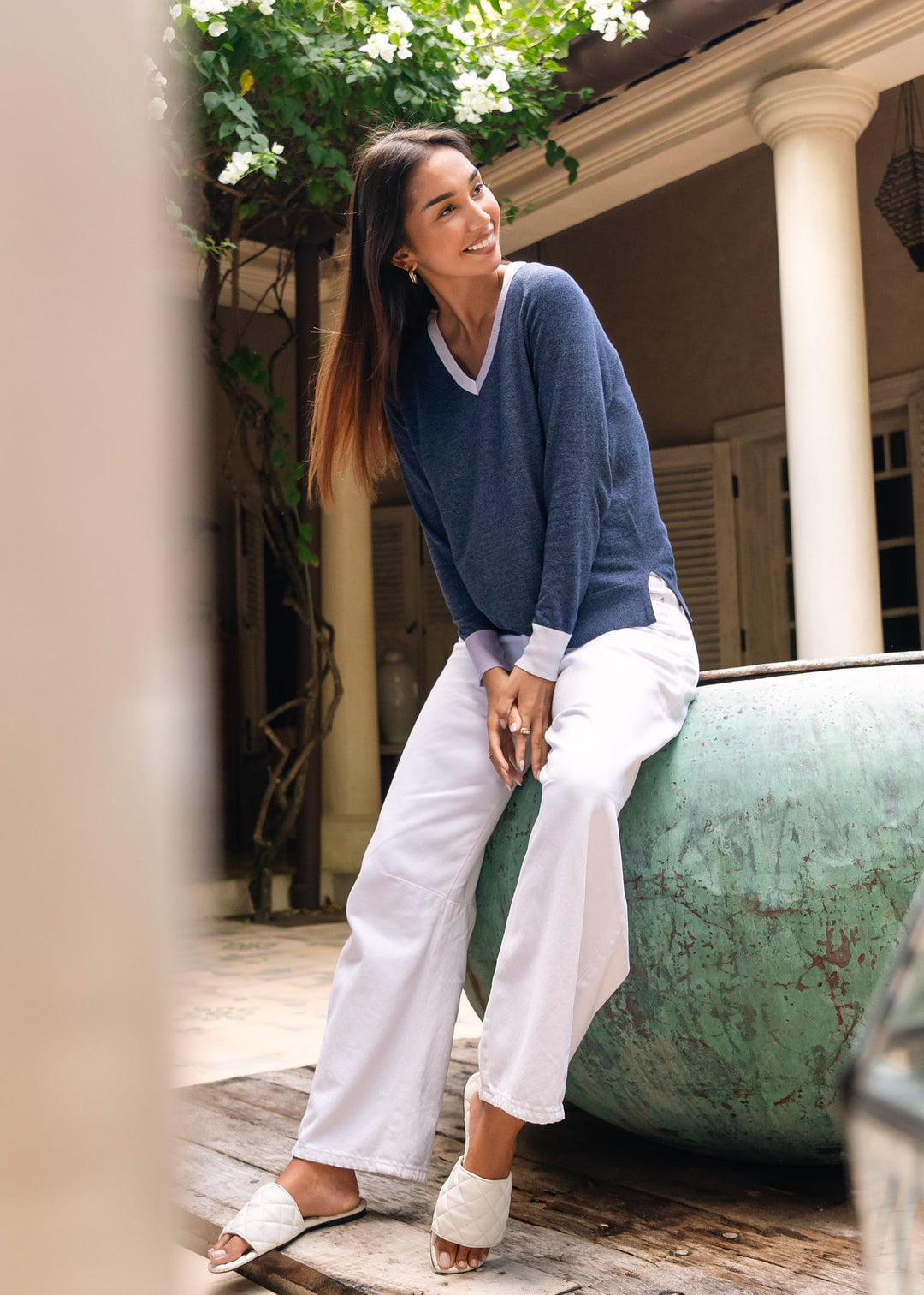 Zaket &amp; Plover V Accent Sweater