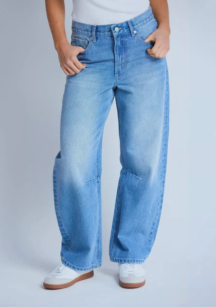 Stella + Gemma Carson Barrel Jean