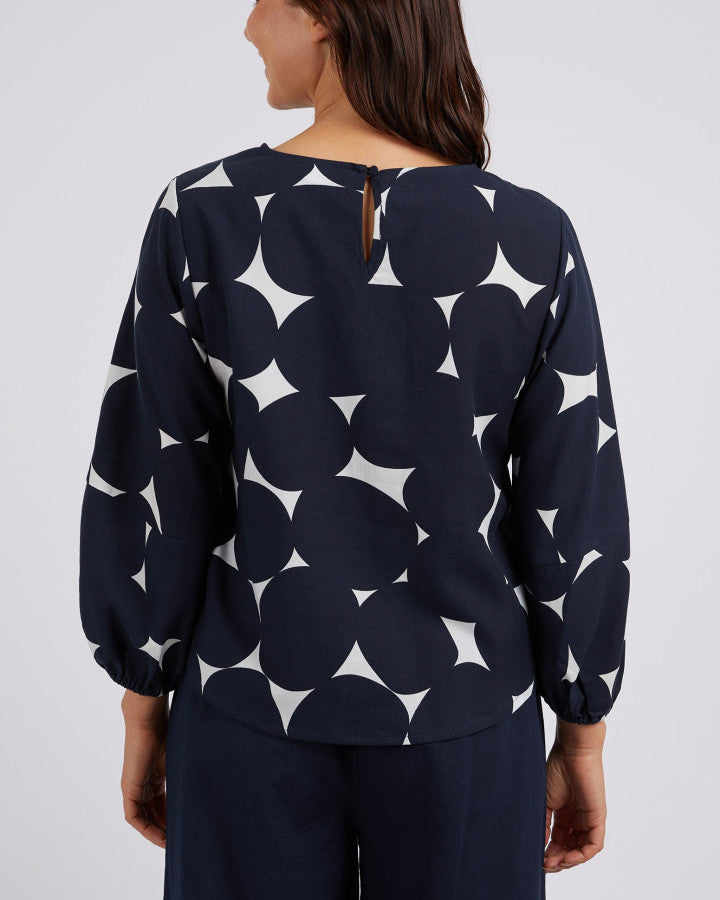 Elm Demi Spot Top