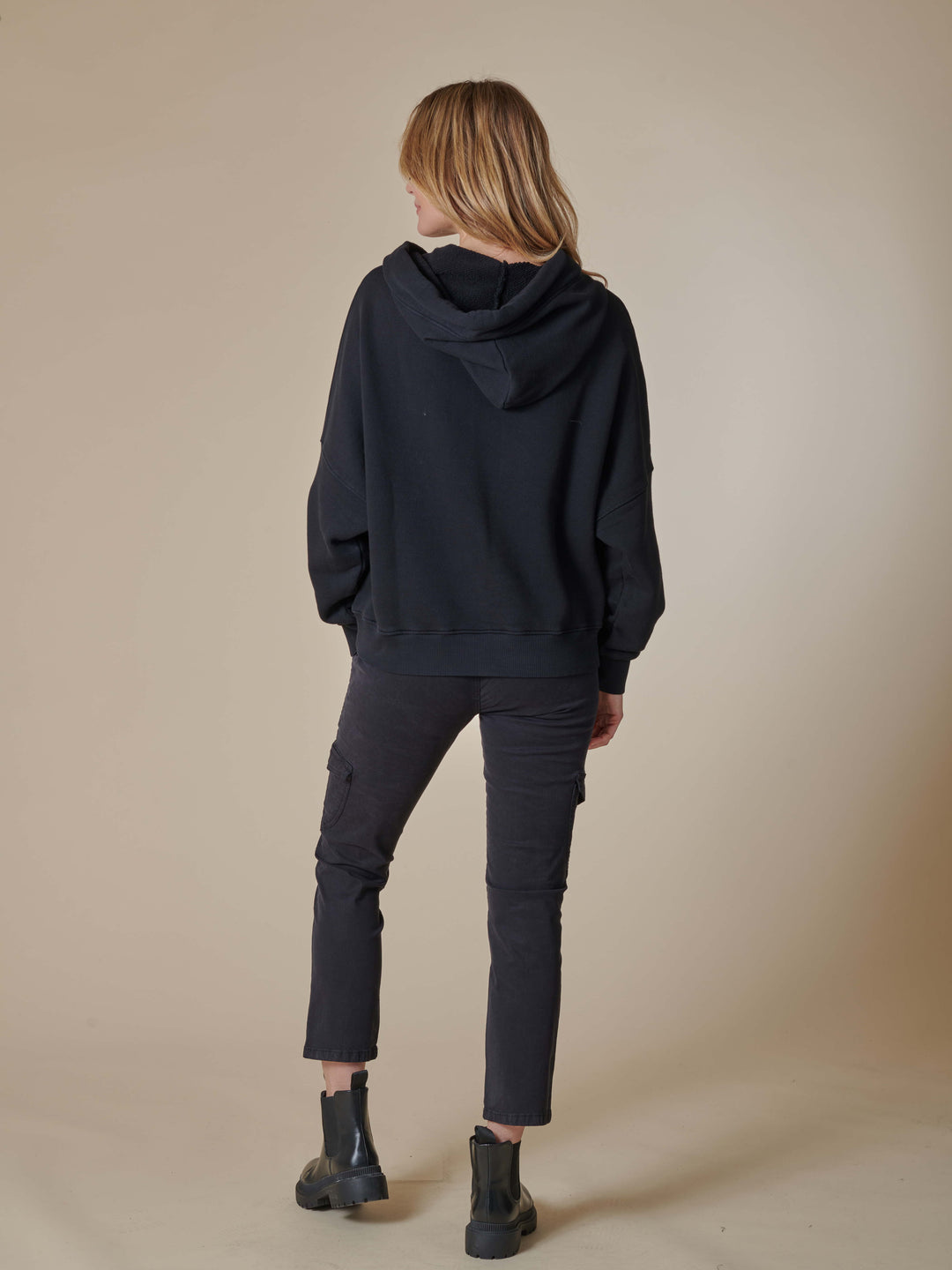 Zhrill Oda Sweatshirt