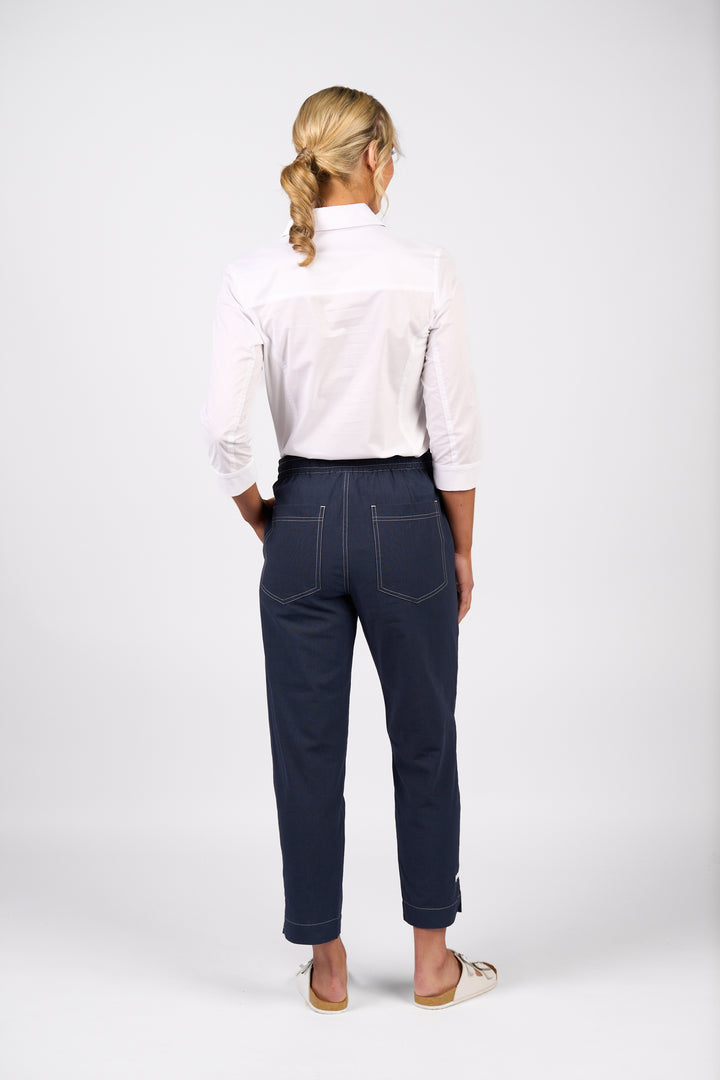 Vassalli Relaxed Leg Ankle Grazier with contrast trim & stitching
