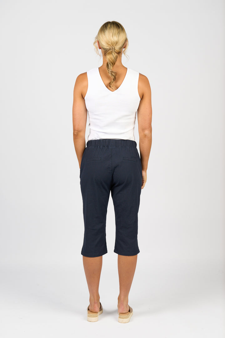 Vassalli Below Knee Skinny Leg Elastic Waist Pant